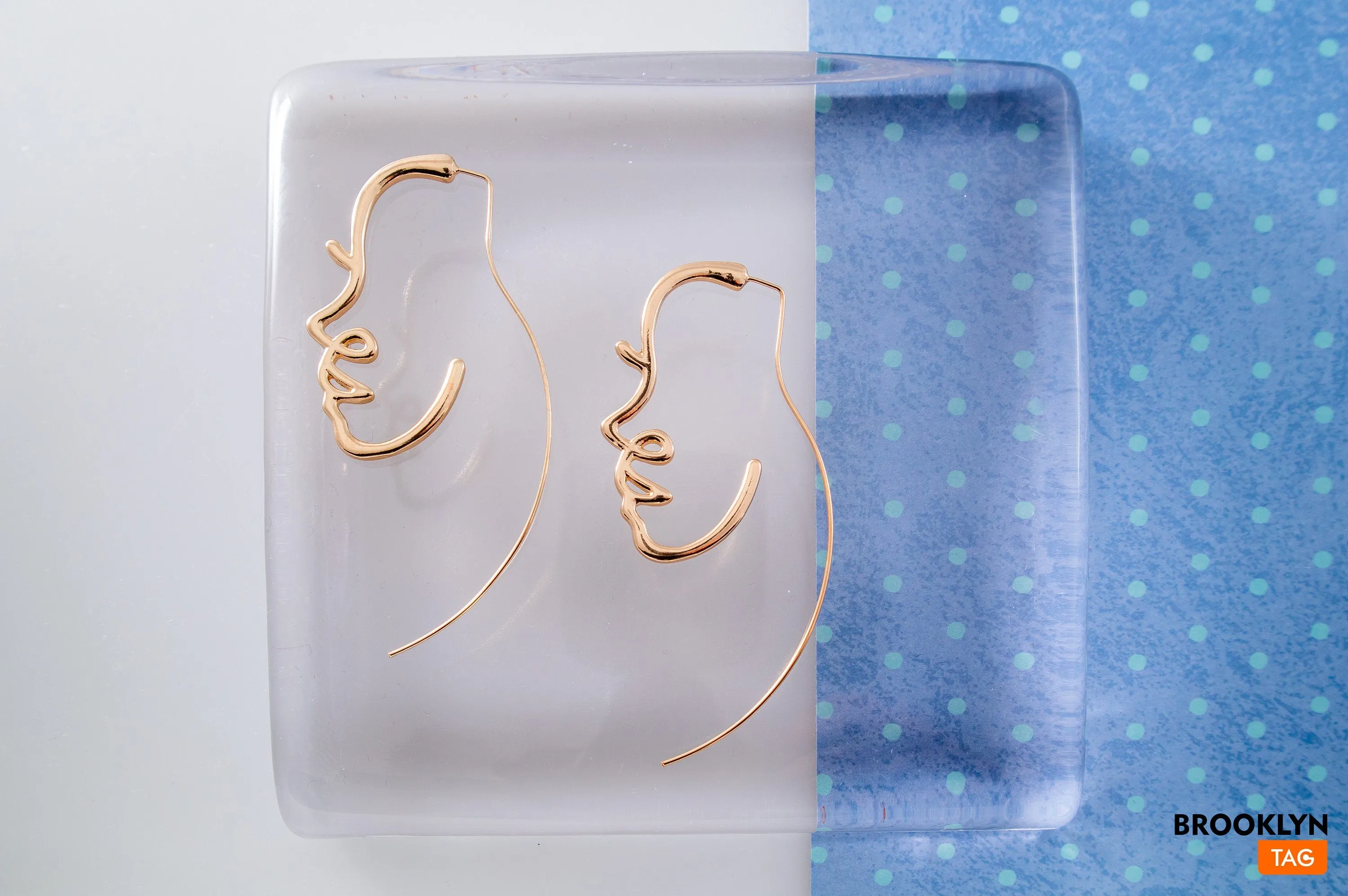Face Earrings in Gold